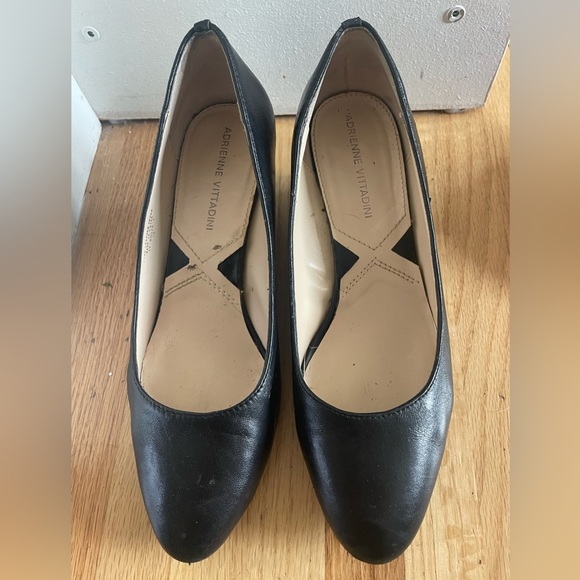 Adrienne Vittadini black wedge shoes, sz 7.5 - Picture 2 of 4